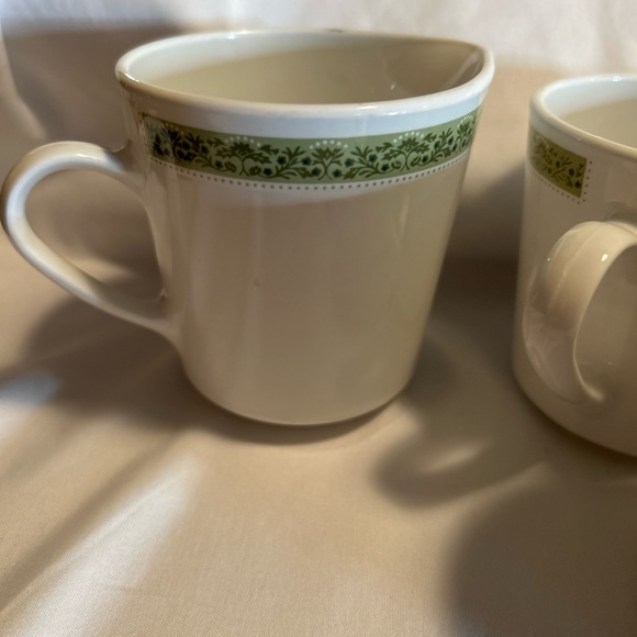 1970's Centura by Corning Set of 6 mugs + creamer - Picture 5 of 6